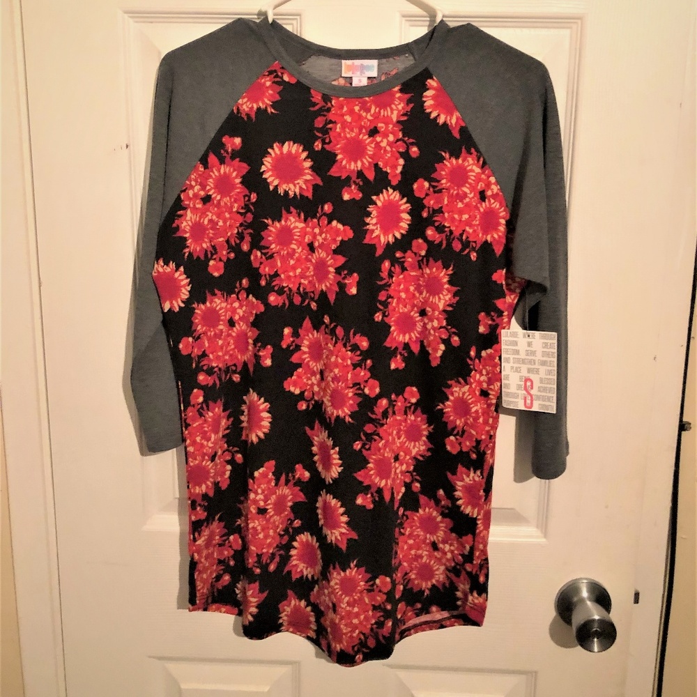 Brand New Randy top (LuLaRoe)